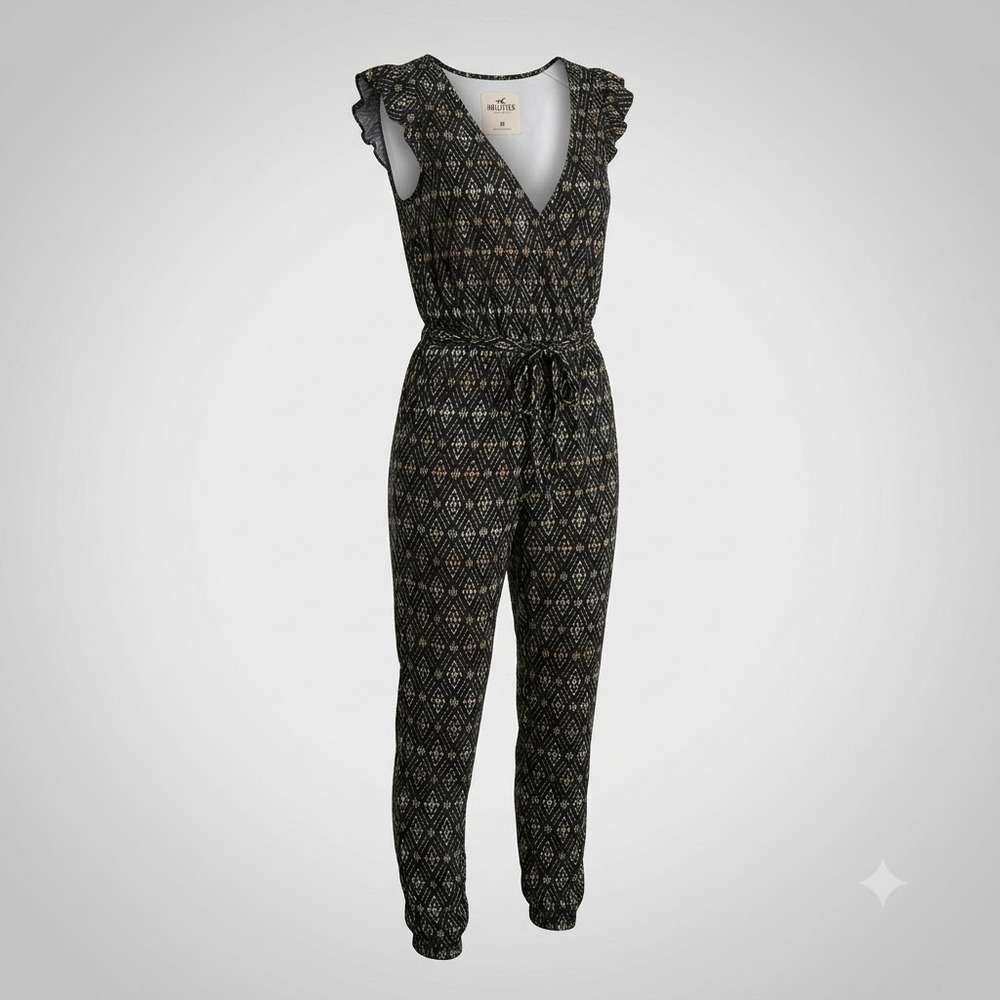 Hollister‎ Black Geometric Ikat Print Surplice V-Neck Jumpsuit Size M Tie Waist